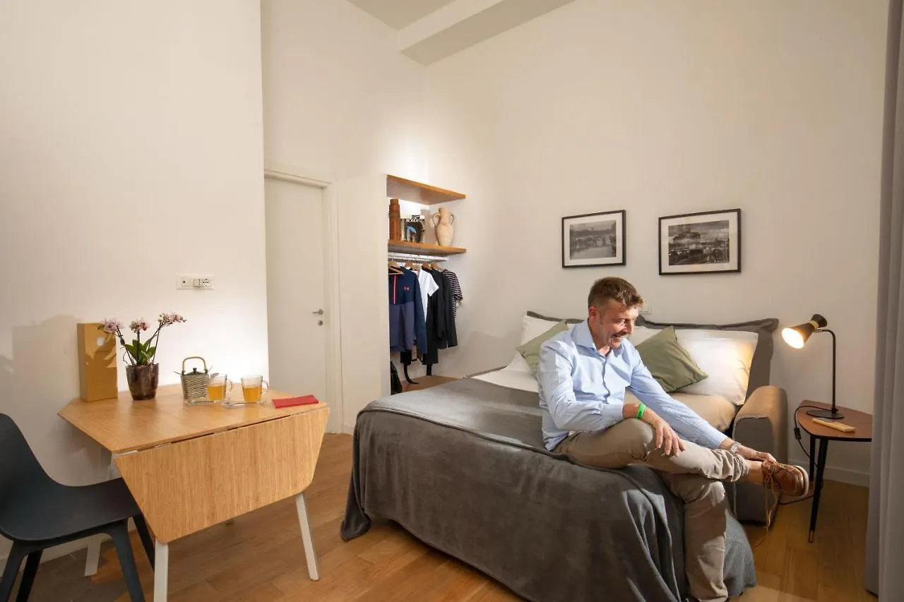 Margutta Diy Art Suite Rome Apartment